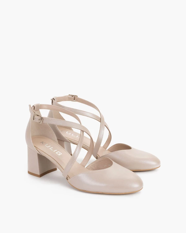 Perłowe czółenka skórzane na słupku 2