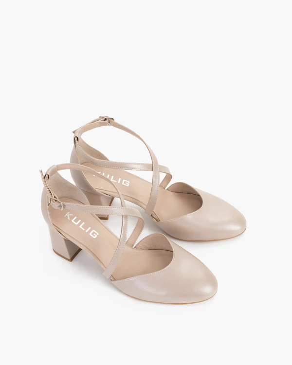 Perłowe czółenka skórzane na słupku 3