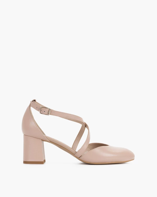 Beżowe czółenka skórzane na słupku 3