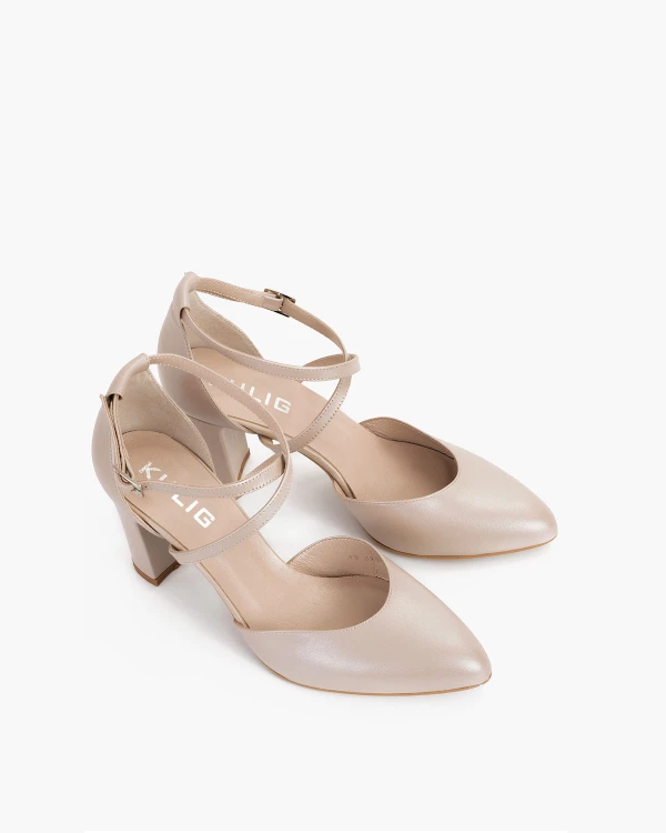 Perłowe czółenka skórzane na słupku 2