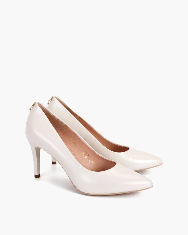 Perłowe czółenka skórzane na szpilce