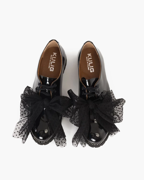 Czarne lakierowane półbuty damskie z kokardą 3