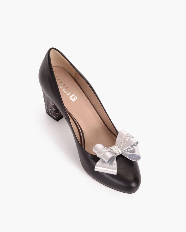 Srebrne kokardki do butów 2