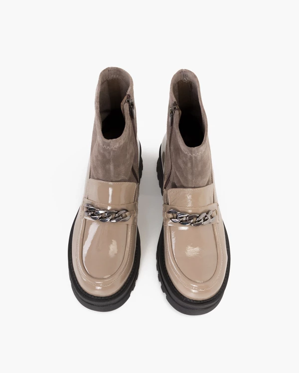 Beżowe botki lakierowane ze skarpetą 4