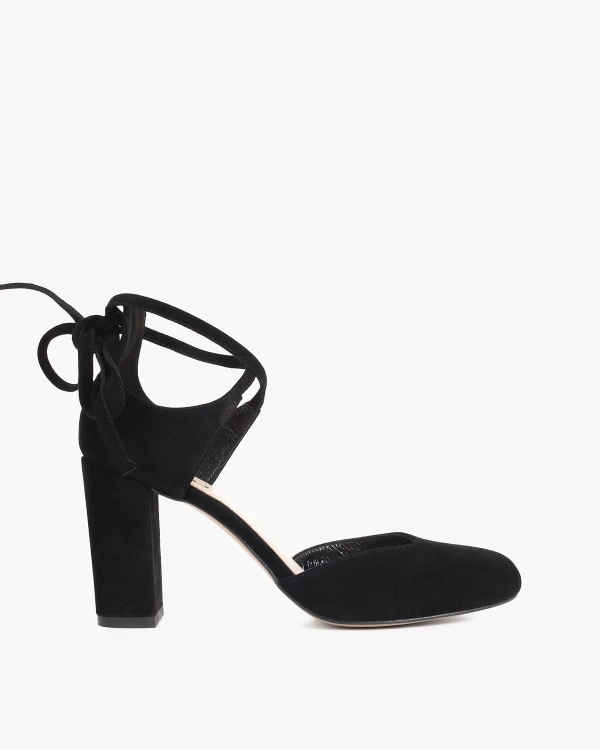 Czarne czółenka zamszowe na słupku 5