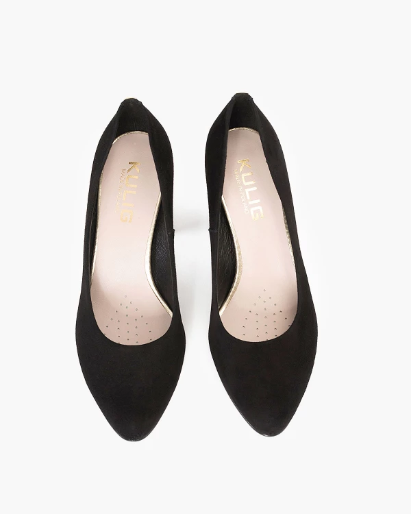 Czarne czółenka zamszowe na słupku 4