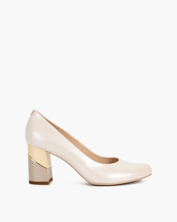 Perłowe czółenka skórzane na słupku 3