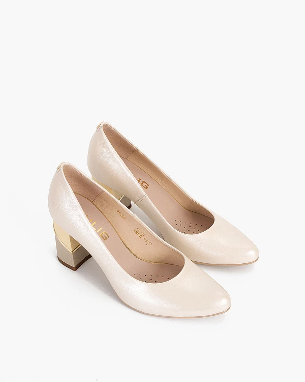 Perłowe czółenka skórzane na słupku 4