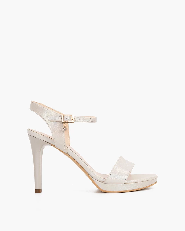 Srebrne sandały damskie nubukowe na szpilce 4