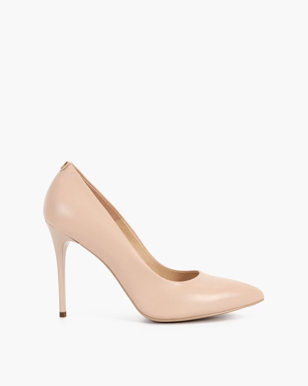 Beżowe czółenka skórzane na szpilce 5