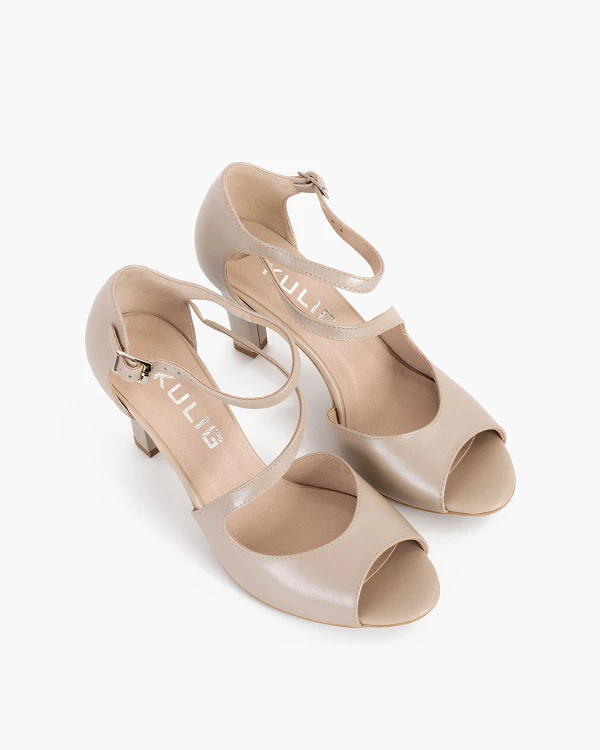 Perłowe sandały damskie skórzane na słupku 4