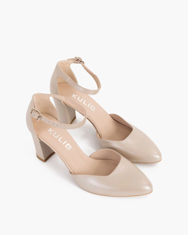 Perłowe czółenka skórzane na słupku