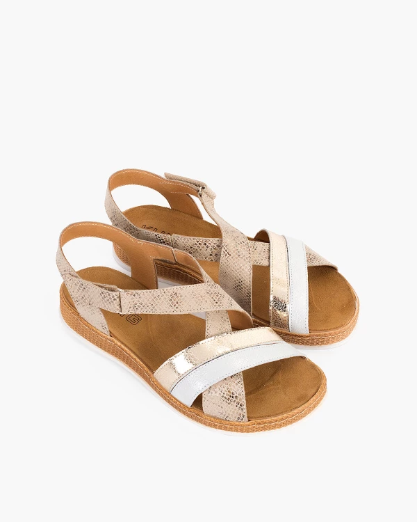 Beżowo-srebrne sandały damskie nubukowe 2