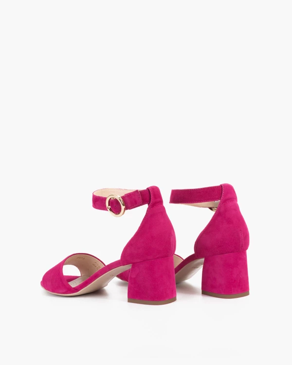 Fuksjowe sandały damskie zamszowe na klocku 6