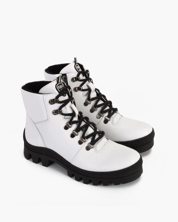 Białe trzewiki damskie skórzane