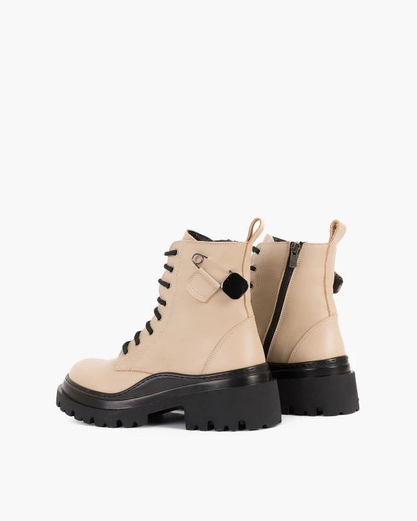 Beżowe trzewiki damskie skórzane 4