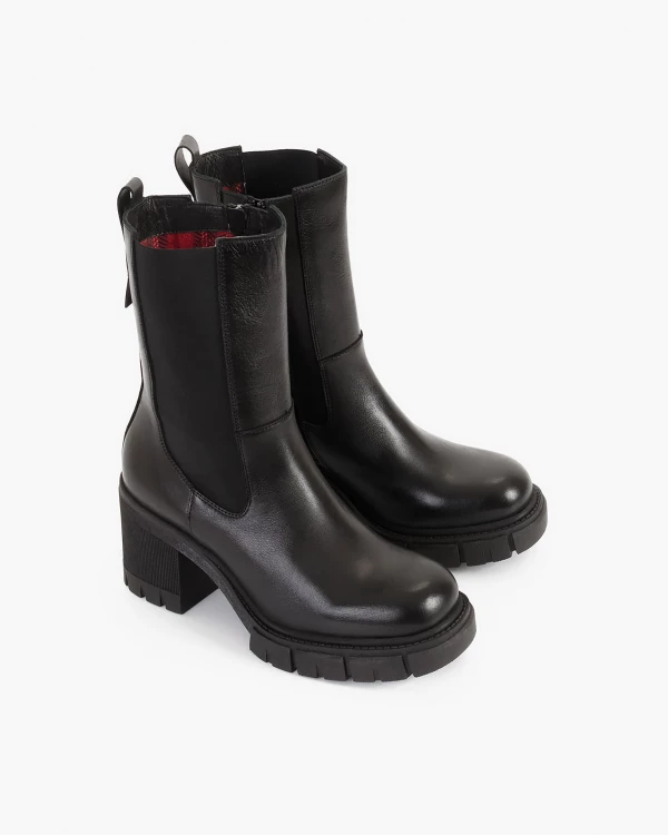 Czarne botki skórzane na słupku 5