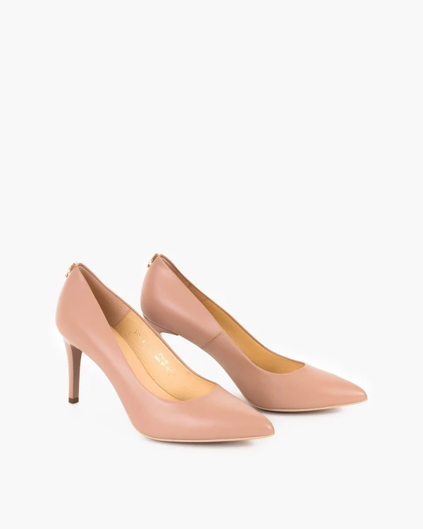 Beżowe czółenka damskie skórzane na szpilce 2