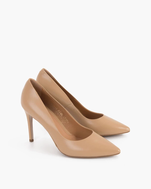 Beżowe czółenka skórzane na szpilce 3