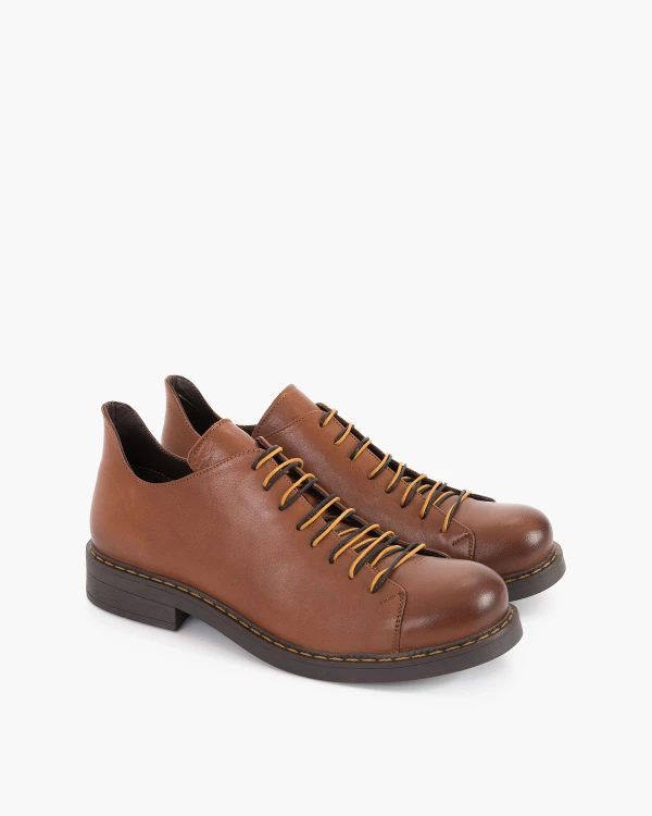 Brązowe półbuty damskie skórzane 2