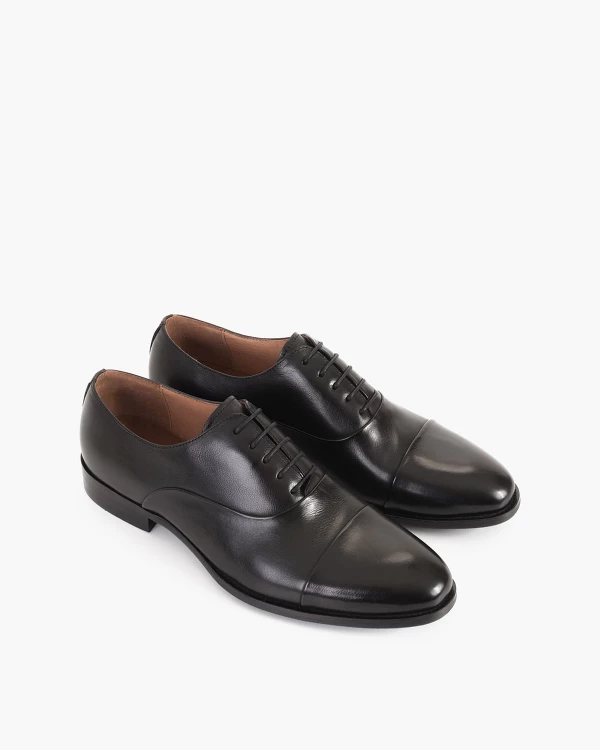 Czarne półbuty wizytowe skórzane