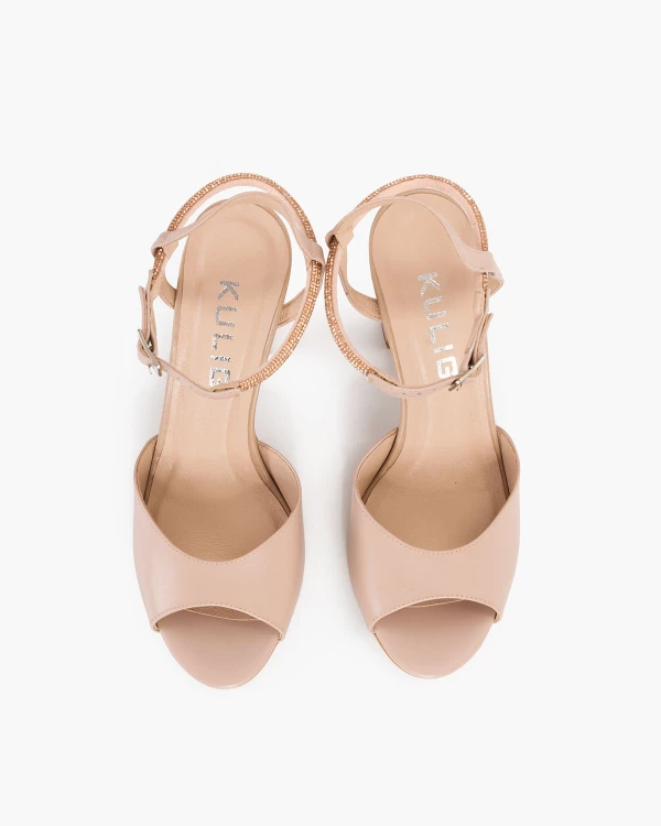 Beżowe sandały damskie skórzane na słupku 3