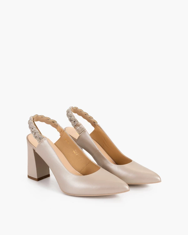 Beżowe sandały damskie skórzane na słupku 3