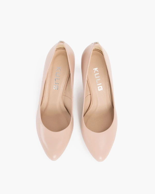 Beżowe czółenka skórzane na słupku 5