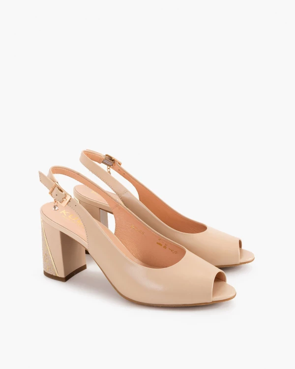 Beżowe sandały damskie skórzane na słupku 2