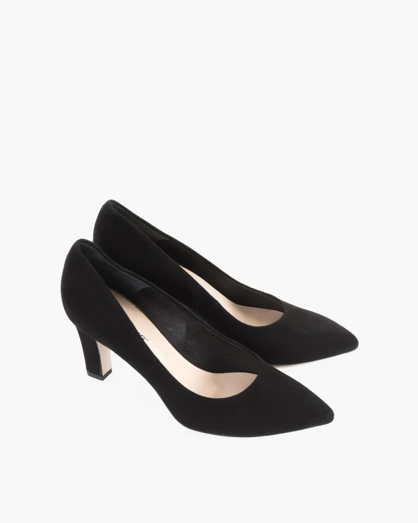 Czarne czółenka zamszowe na słupku