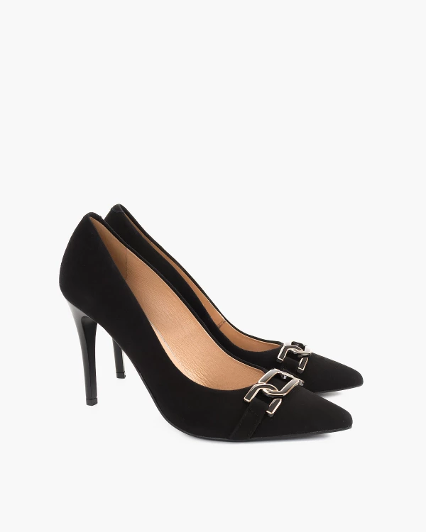 Czarne czółenka zamszowe z łańcuchem 2