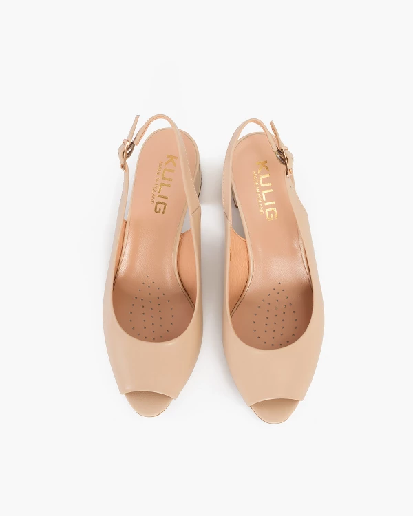 Beżowe sandały damskie skórzane na słupku 3