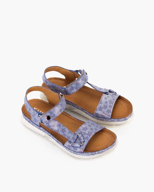 Niebieskie sandały damskie ze skóry nubukowej z motywem