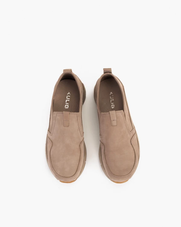 Beżowe mokasyny męskie nubukowe 3