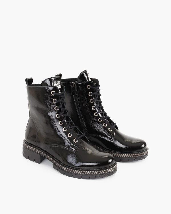 Czarne trzewiki damskie lakierowane 2