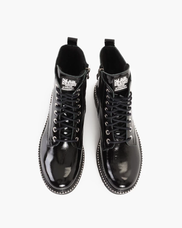 Czarne trzewiki damskie lakierowane 3