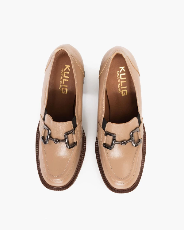 Beżowe mokasyny damskie skórzane na słupku 3