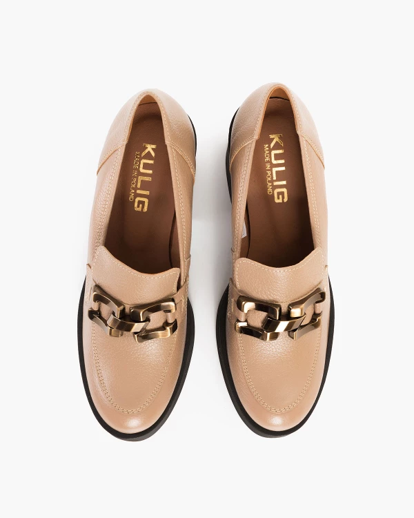 Beżowe mokasyny damskie skórzane na słupku 3