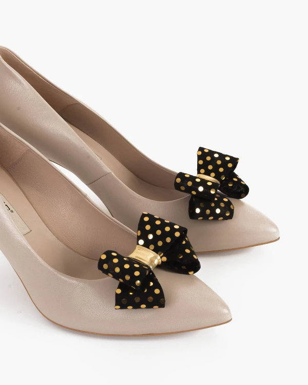 Czarno-złote kokardki do butów w kropki 2