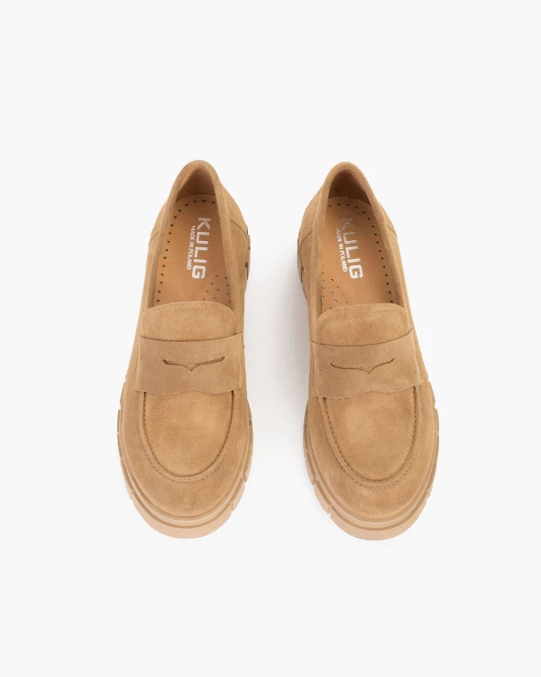 Beżowe mokasyny damskie welurowe 3