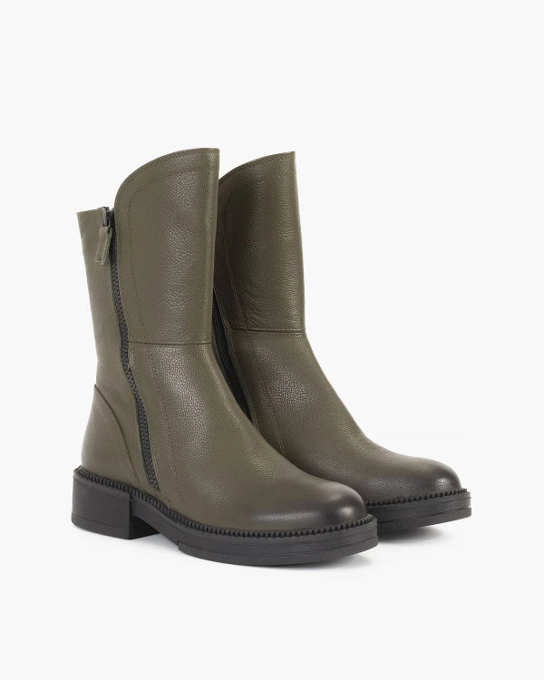 Oliwkowe botki skórzane 2