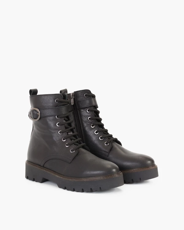 Czarne trzewiki damskie skórzane z klamrą 2