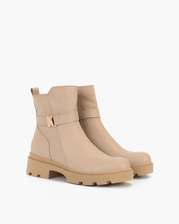 Beżowe botki skórzane ze sprzączką 2