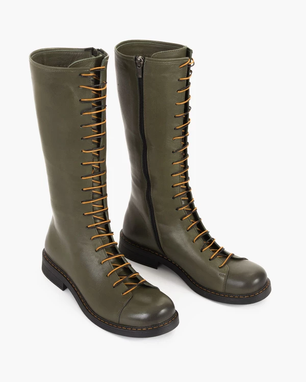 Oliwkowe kozaki damskie skórzane