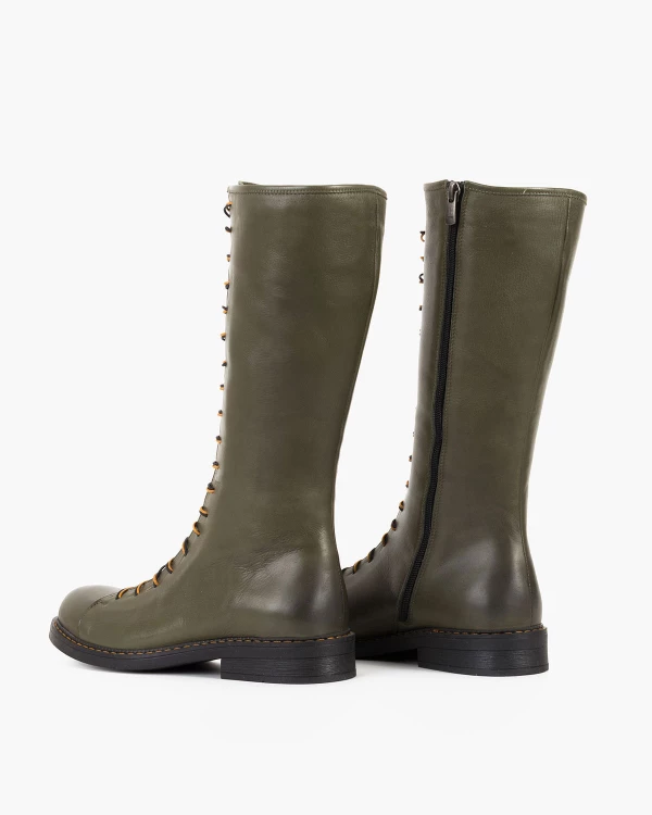 Oliwkowe kozaki damskie skórzane 4