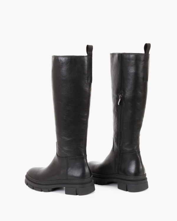 Czarne kozaki damskie skórzane 4