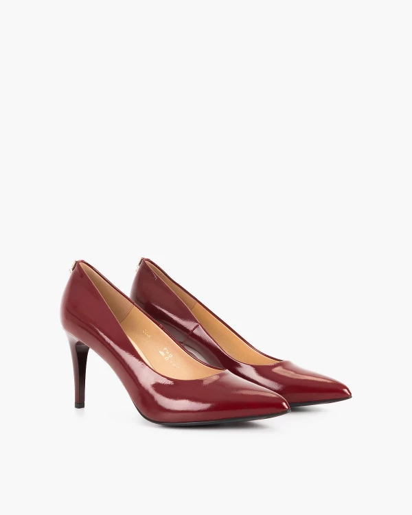 Bordowe czółenka lakierowane na szpilce 2