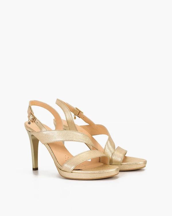 Złote sandały damskie skórzane na szpilce 2