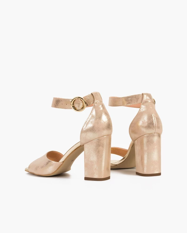 Złote sandały damskie nubukowe na słupku 4