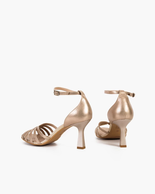 Złote sandały damskie skórzane na szpilce 4